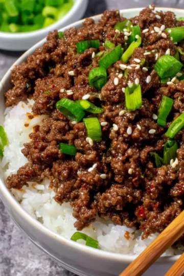 Korean Ground Beef Bowl with vegetables and rice, delicious and easy recipe