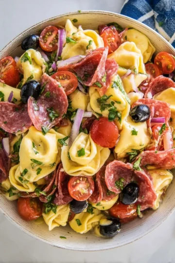 Tortellini Pasta Salad with fresh vegetables and dressing