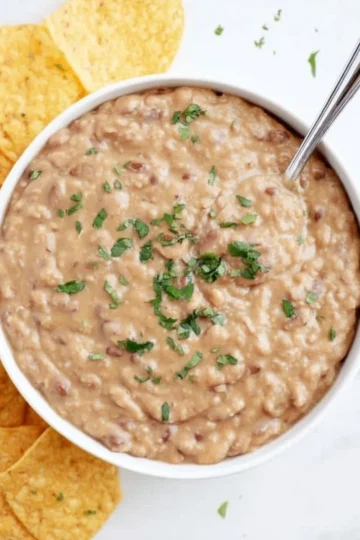 Easy homemade refried beans recipe with simple ingredients.